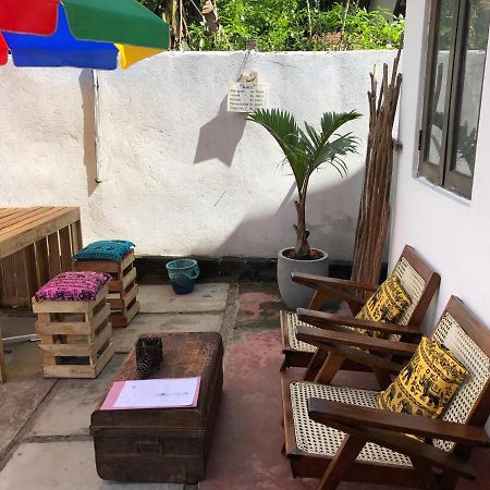 Haus 35 Bed and Breakfast Weligama Exteriör bild